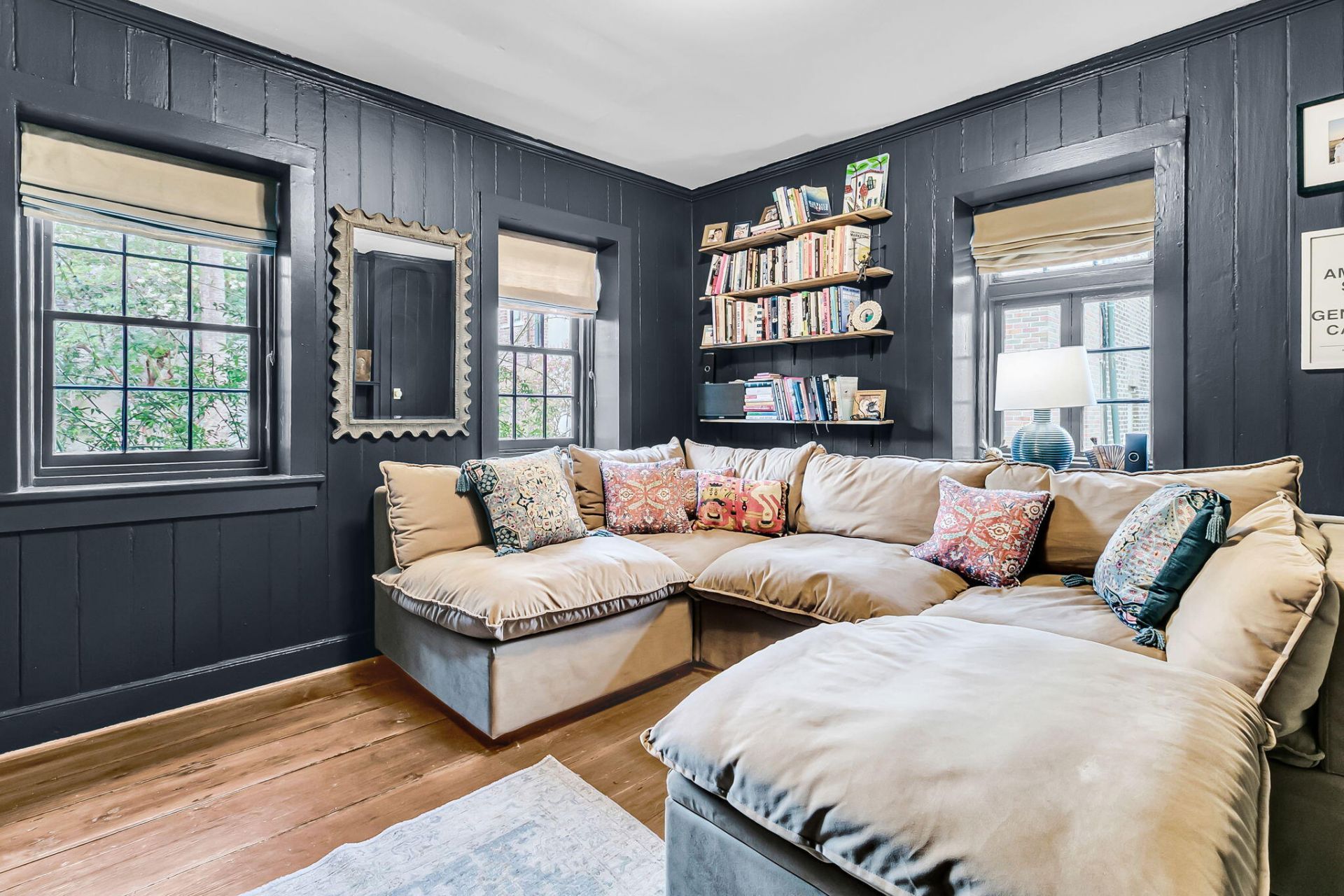 55 Laurens Street Photo 22