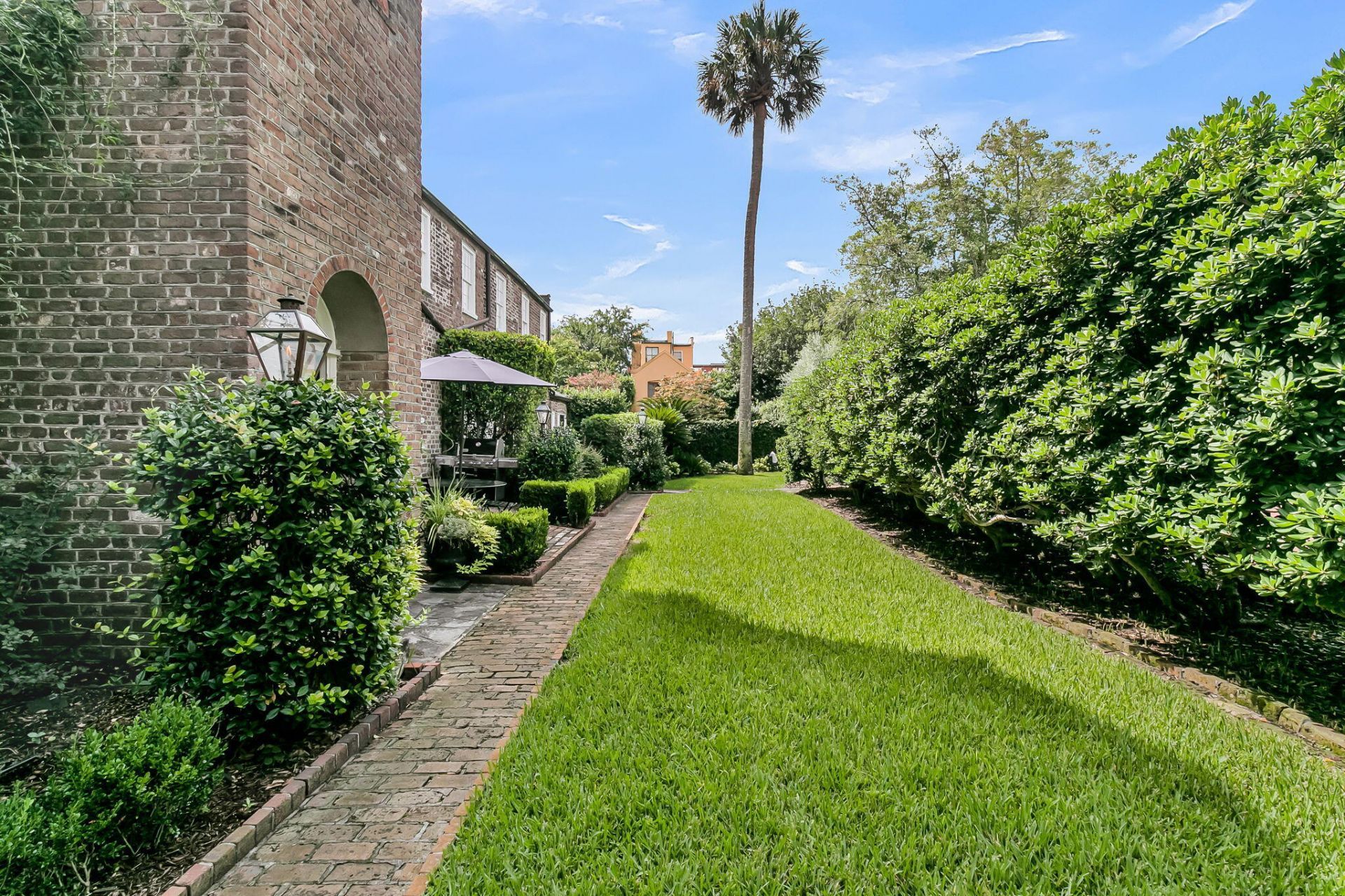 55 Laurens Street Photo 39