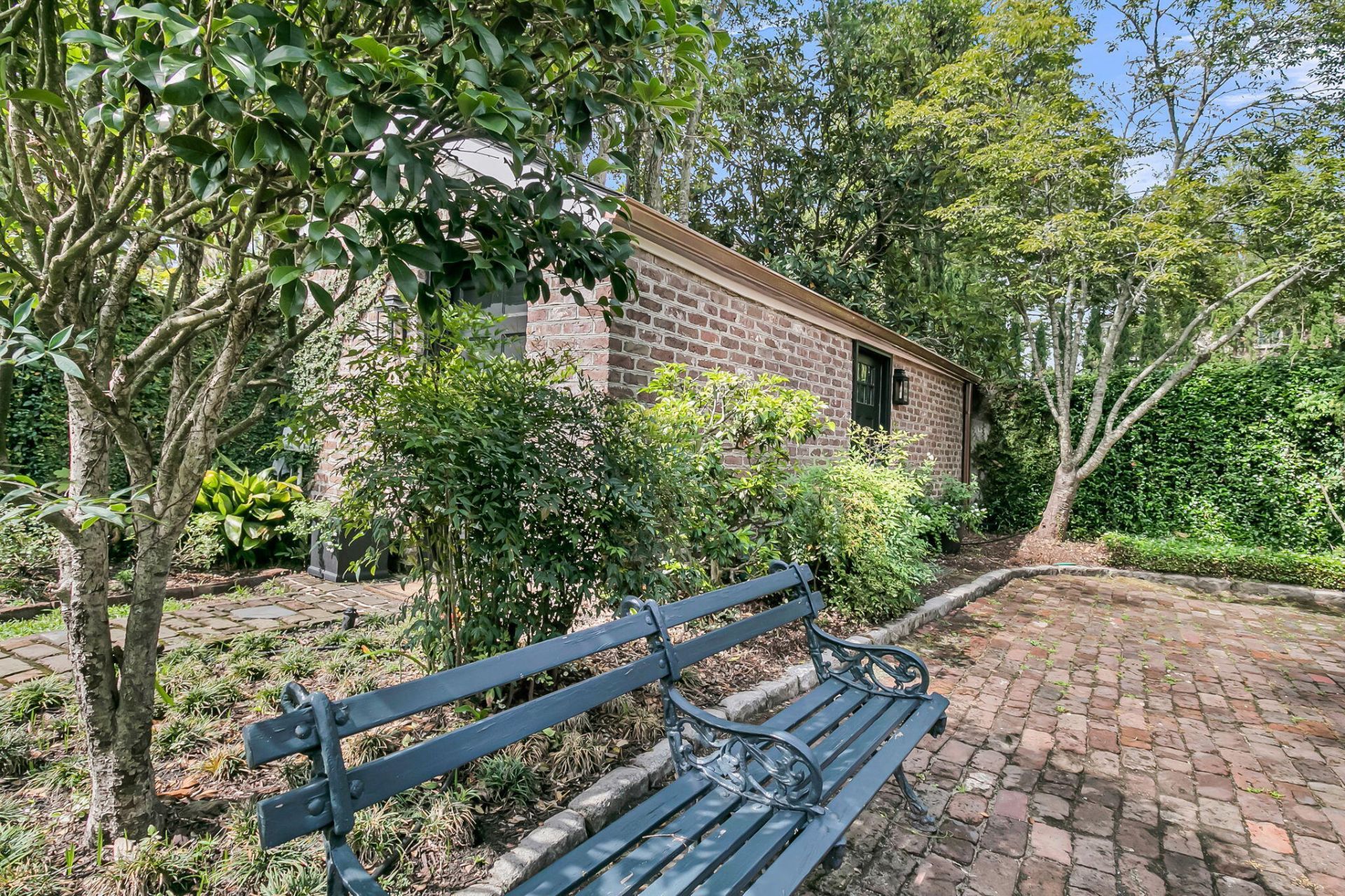 55 Laurens Street Photo 41