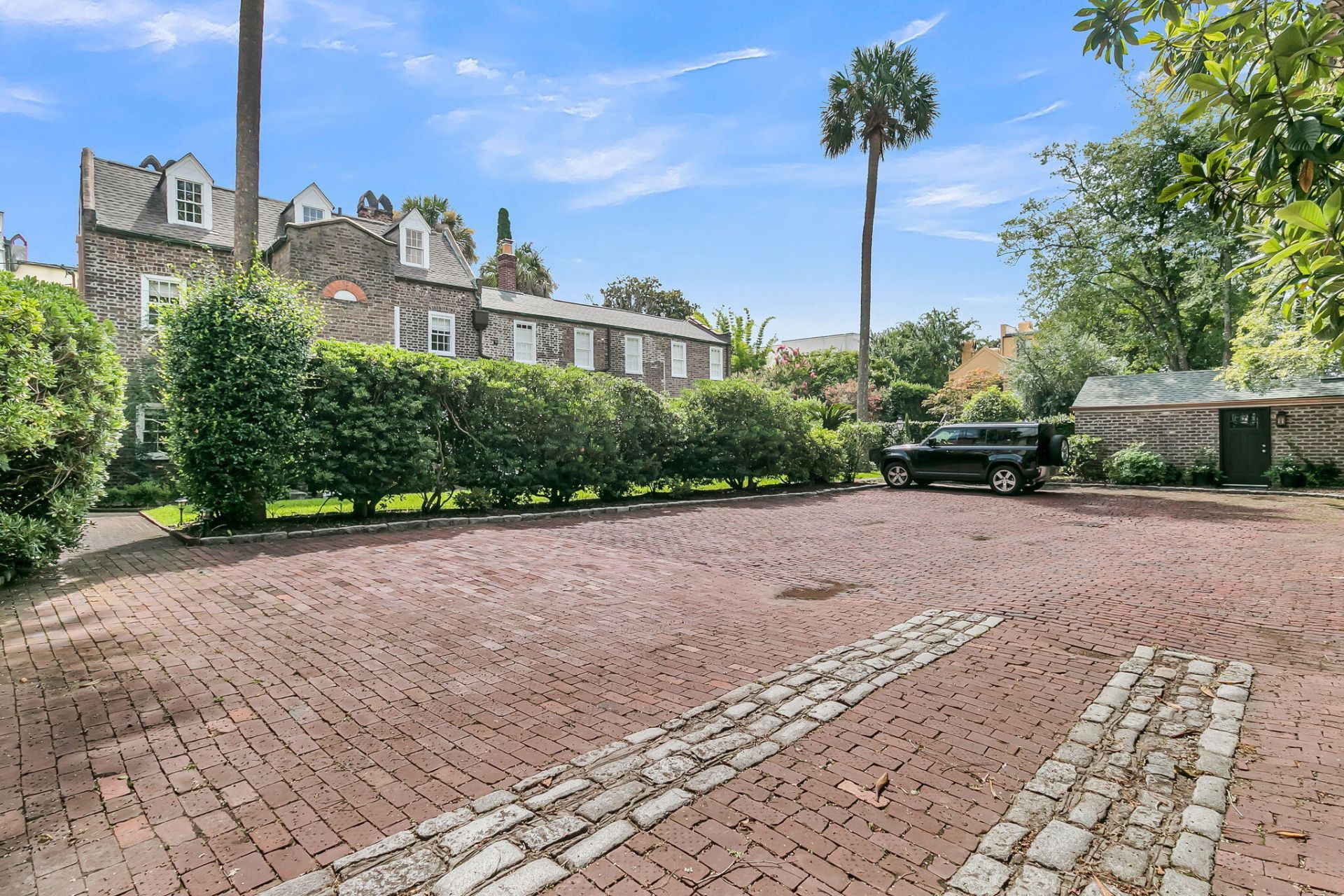 55 Laurens Street Photo 44