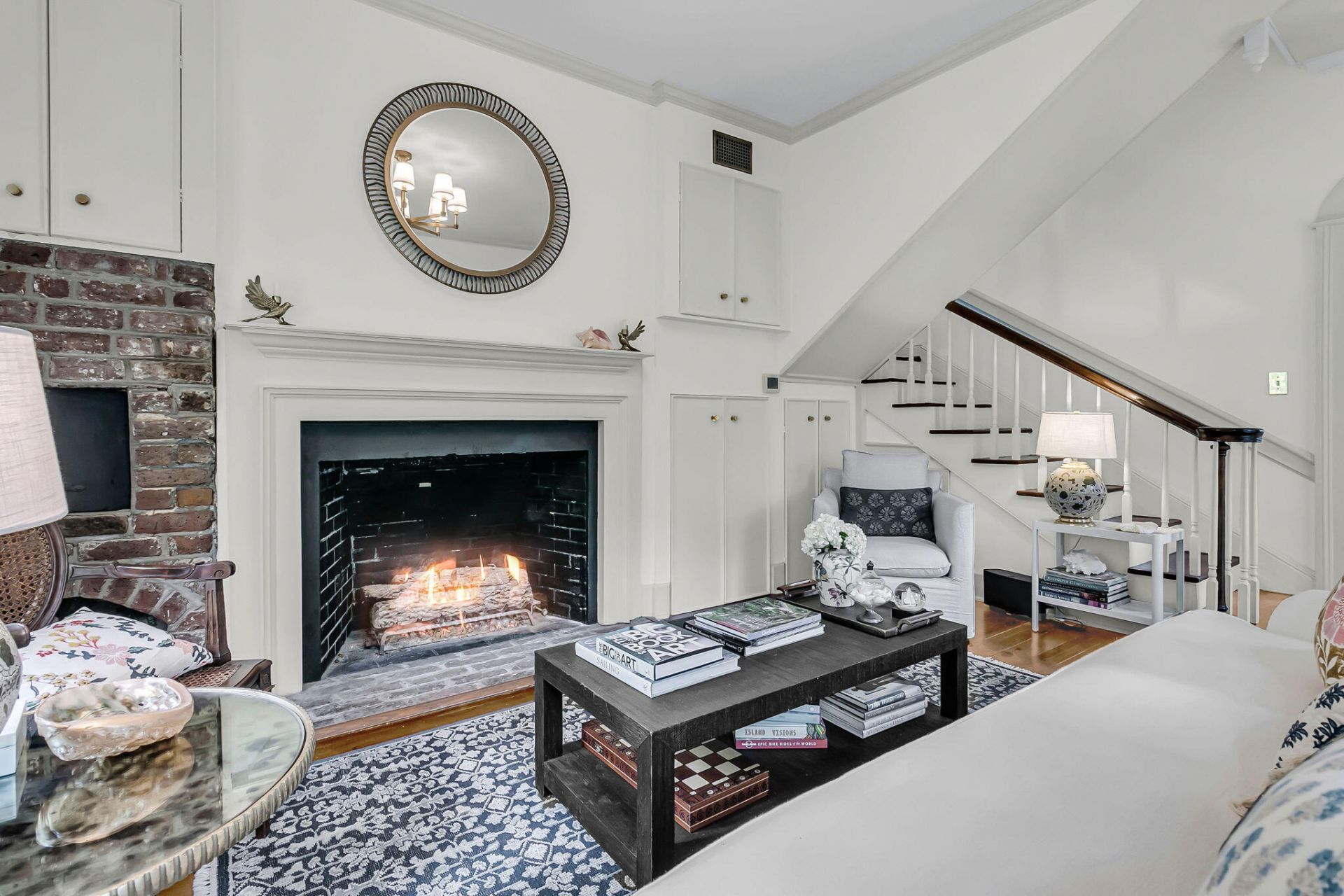 55 Laurens Street Photo 5