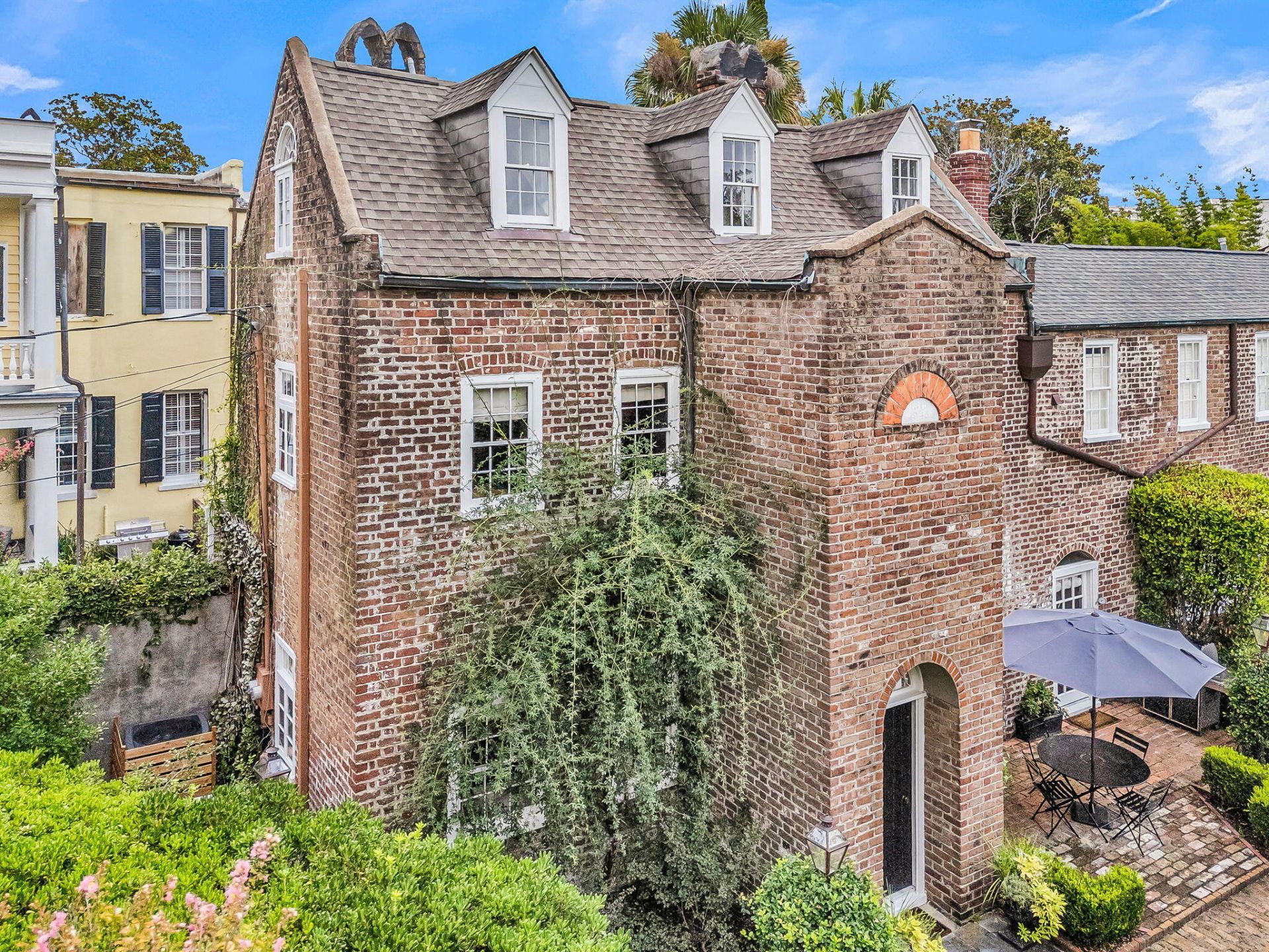 55 Laurens Street Photo 58