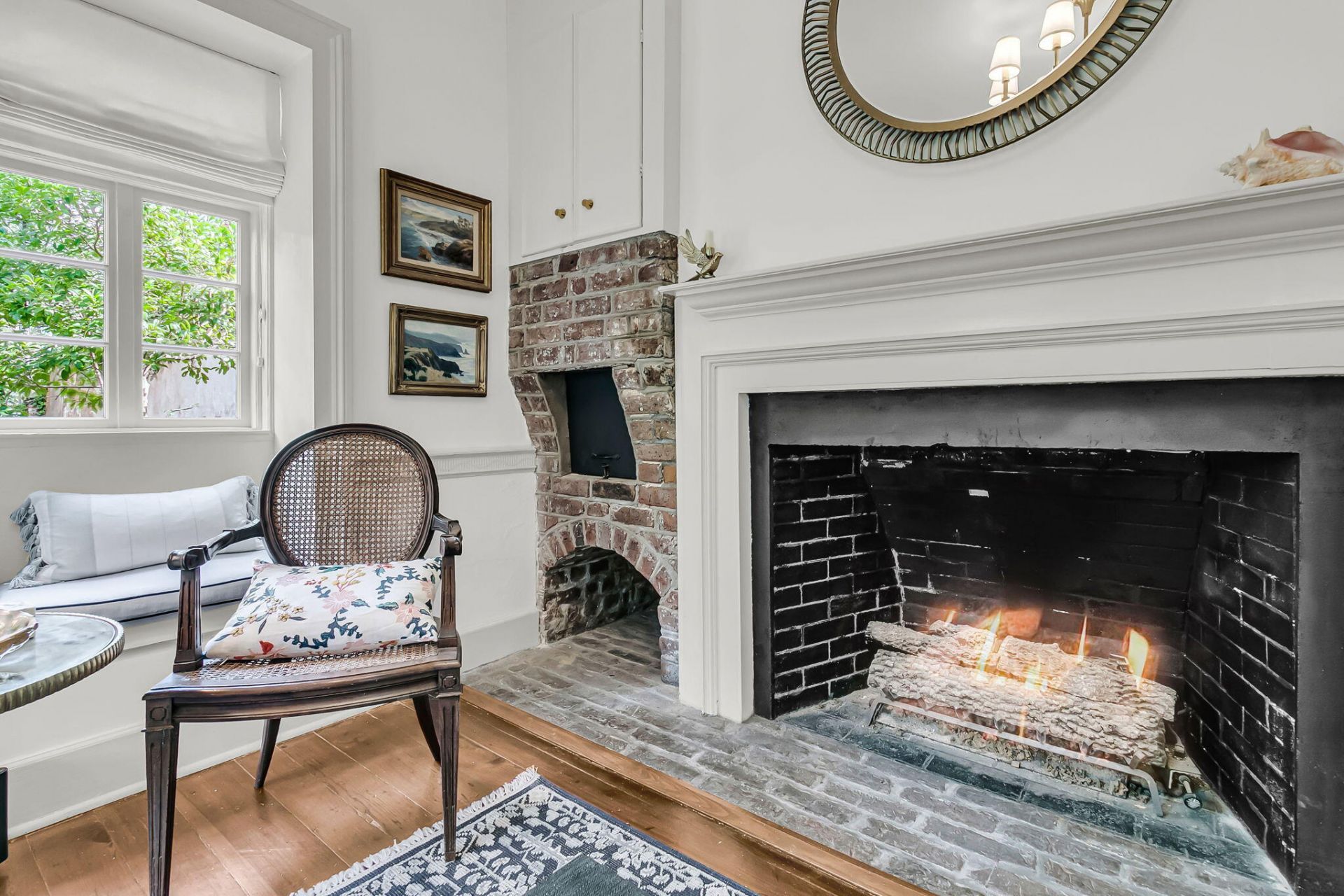 55 Laurens Street Photo 6