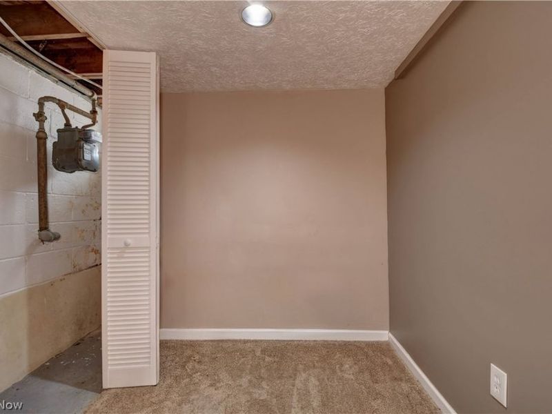 888 Frederick Boulevard, Akron, OH 44320 Photo 11