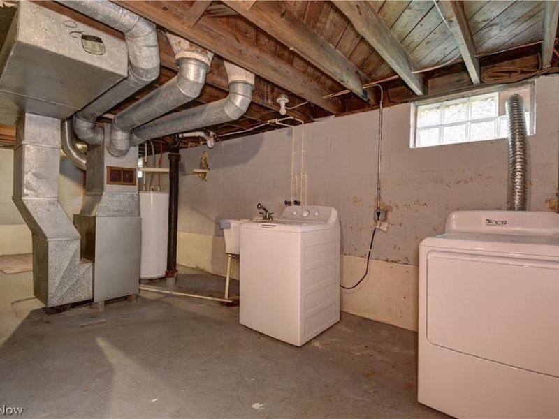 888 Frederick Boulevard, Akron, OH 44320 Photo 12