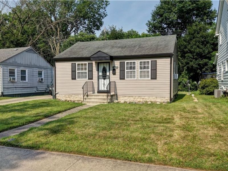 888 Frederick Boulevard, Akron, OH 44320 Photo 3