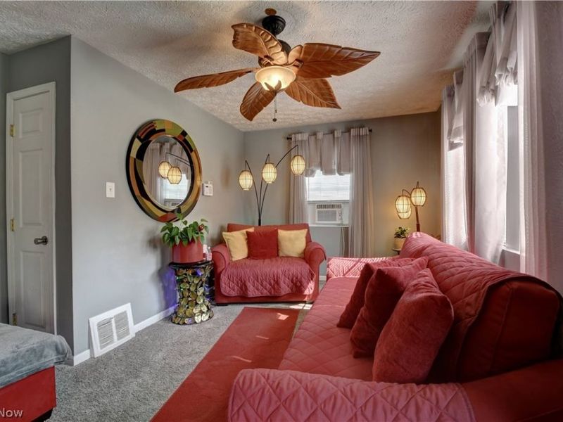 888 Frederick Boulevard, Akron, OH 44320 Photo 4