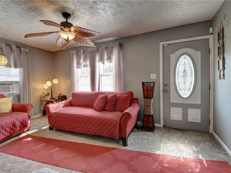 888 Frederick Boulevard, Akron, OH 44320 Photo 5