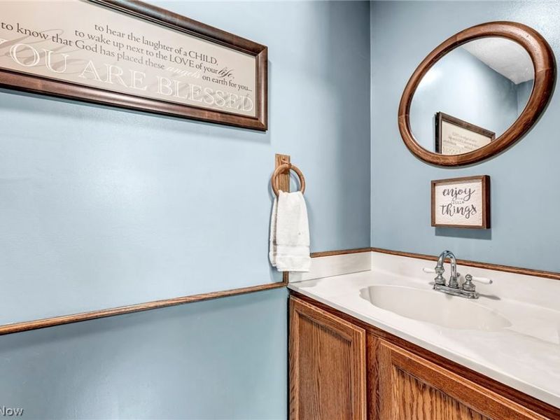 9715 Knightsbridge Lane, Concord Township, OH 44060 Photo 11