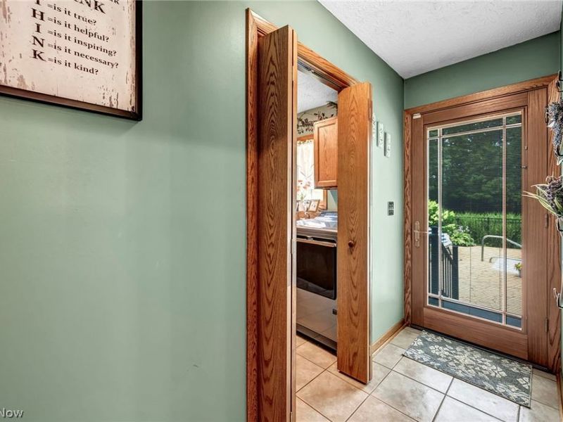9715 Knightsbridge Lane, Concord Township, OH 44060 Photo 17