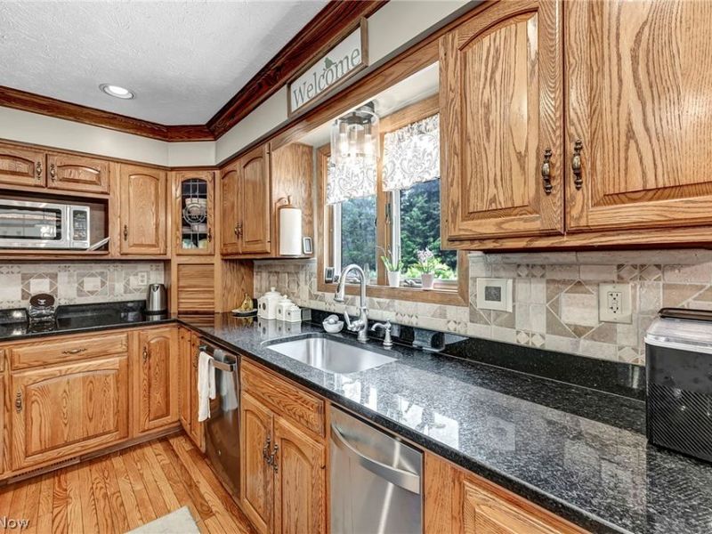 9715 Knightsbridge Lane, Concord Township, OH 44060 Photo 22