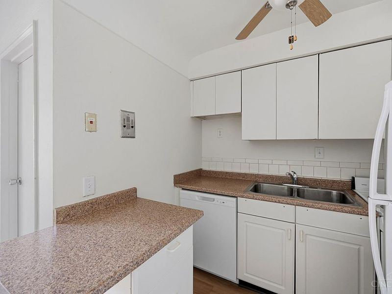 6469 Montgomery Road, Cincinnati, OH 45213 Photo 11