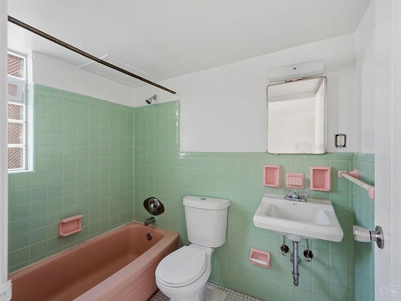 6469 Montgomery Road, Cincinnati, OH 45213 Photo 14