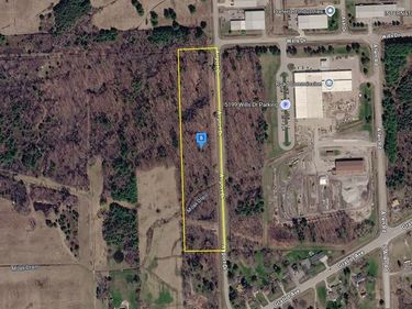 1 Airport Drive , St. Clair Twp, MI 48074
