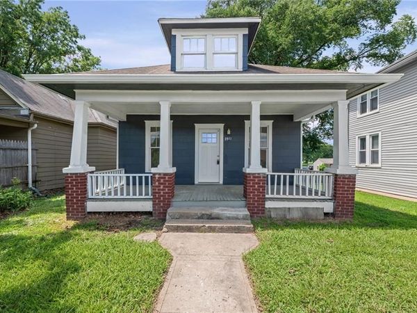 1107 N 13th Street, Leavenworth, KS 66048