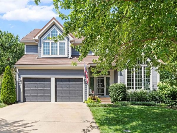 8710 W 132nd Place, Overland Park, KS 66213