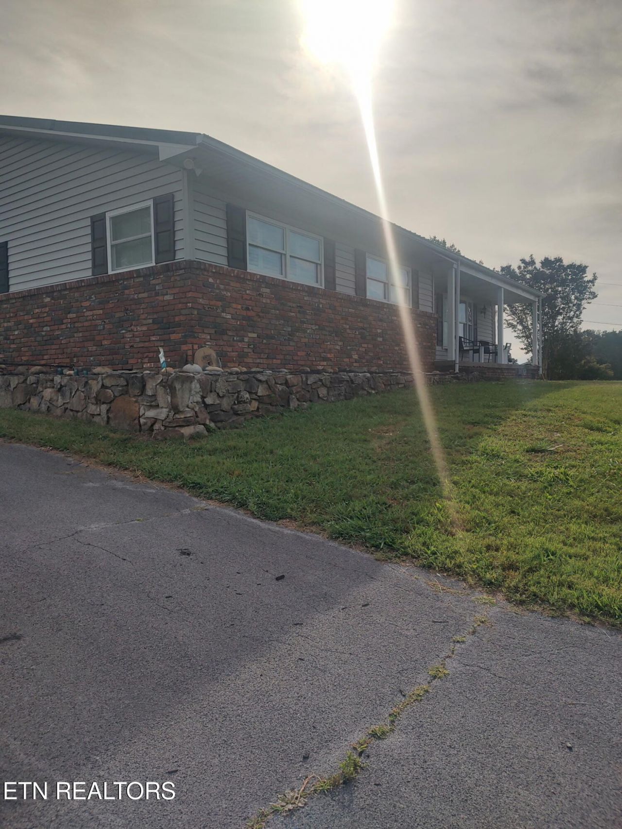 8308 Greenwell Rd, Knoxville, TN 37938 Main Photo