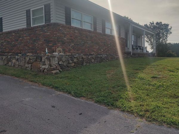 8308 Greenwell Rd, Knoxville, TN 37938