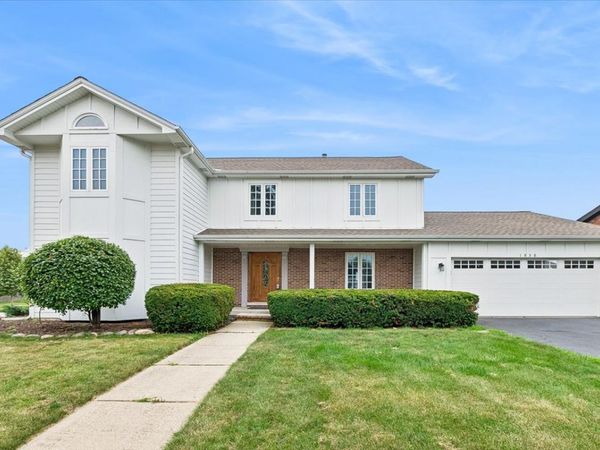 1858 Princeton Circle , Naperville, IL 60565