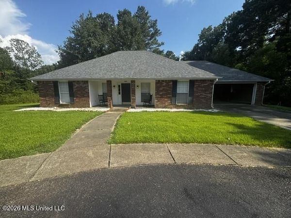200 Porters Chapel Road, Vicksburg, MS 39180