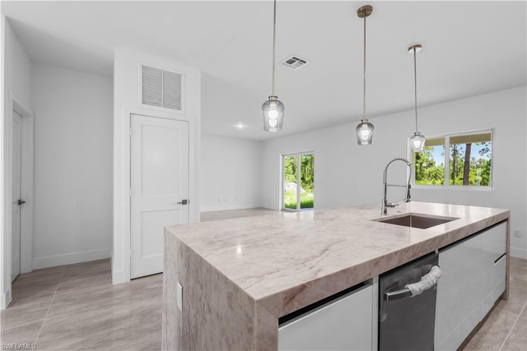 1142 Dutchess St E, Lehigh Acres, FL 33974 Photo