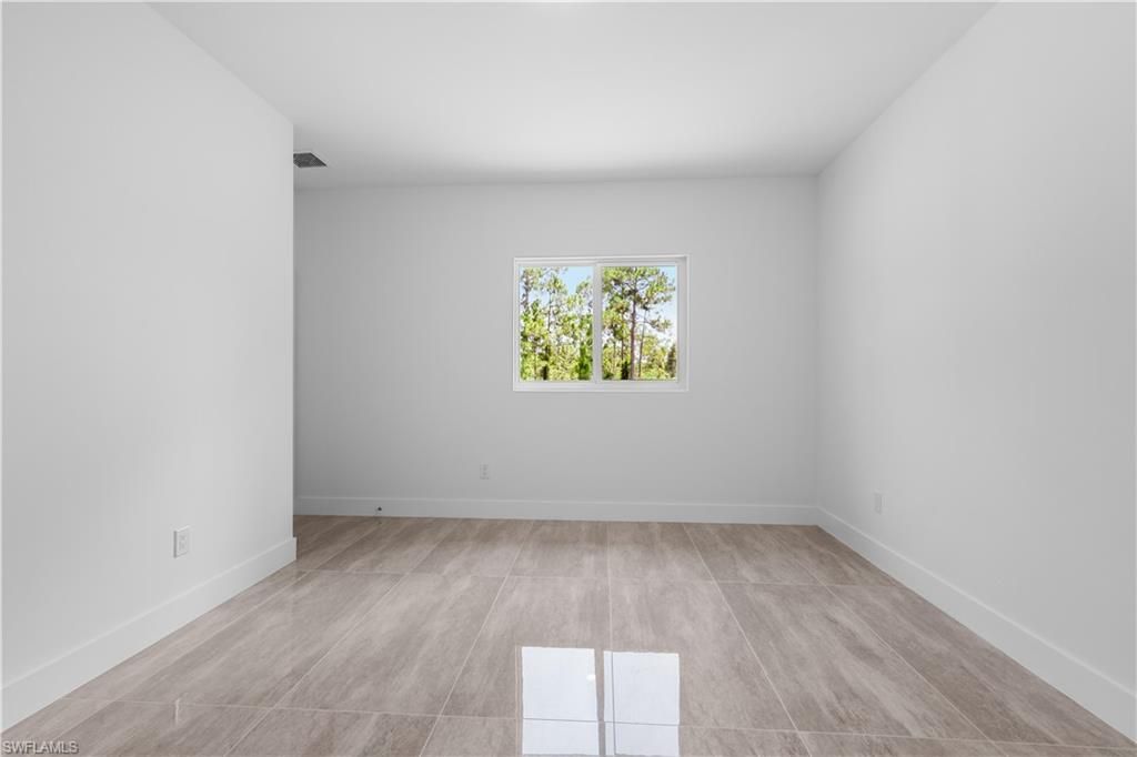 1142 Dutchess St E, Lehigh Acres, FL 33974 Photo