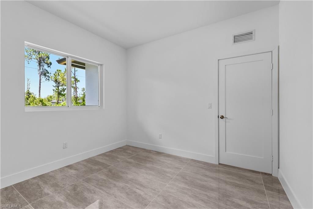1142 Dutchess St E, Lehigh Acres, FL 33974 Photo