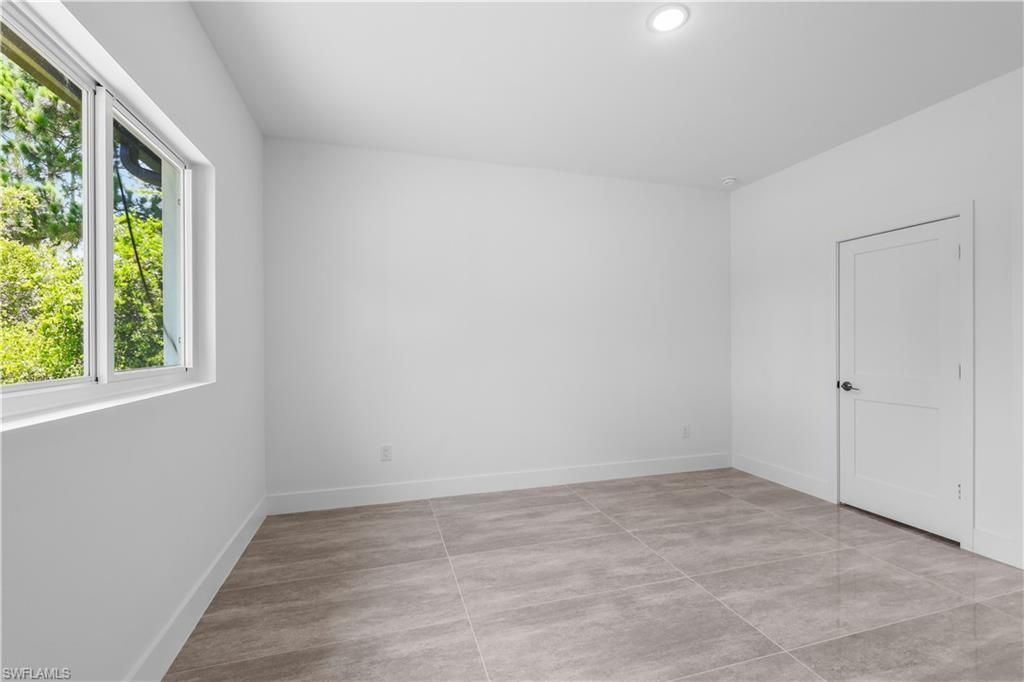 1142 Dutchess St E, Lehigh Acres, FL 33974 Photo