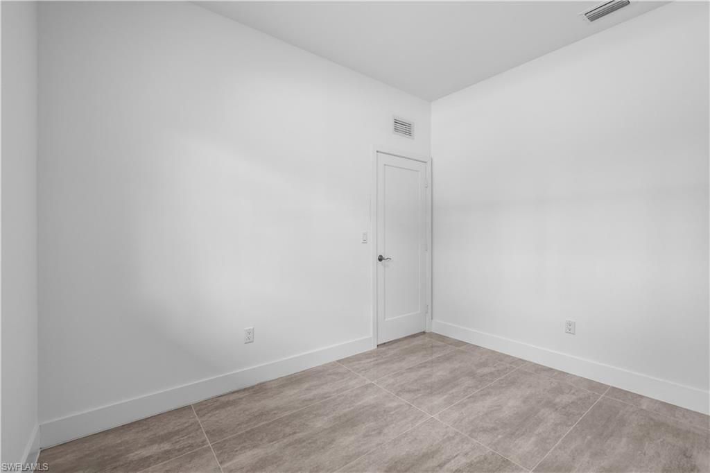 1142 Dutchess St E, Lehigh Acres, FL 33974 Photo