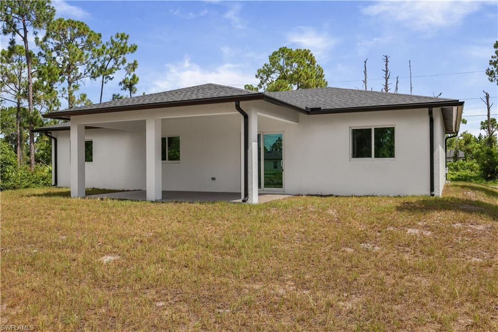 1142 Dutchess St E, Lehigh Acres, FL 33974 Photo