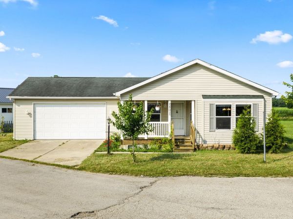 2801 Maplewood Avenue, Plymouth, IN 46563