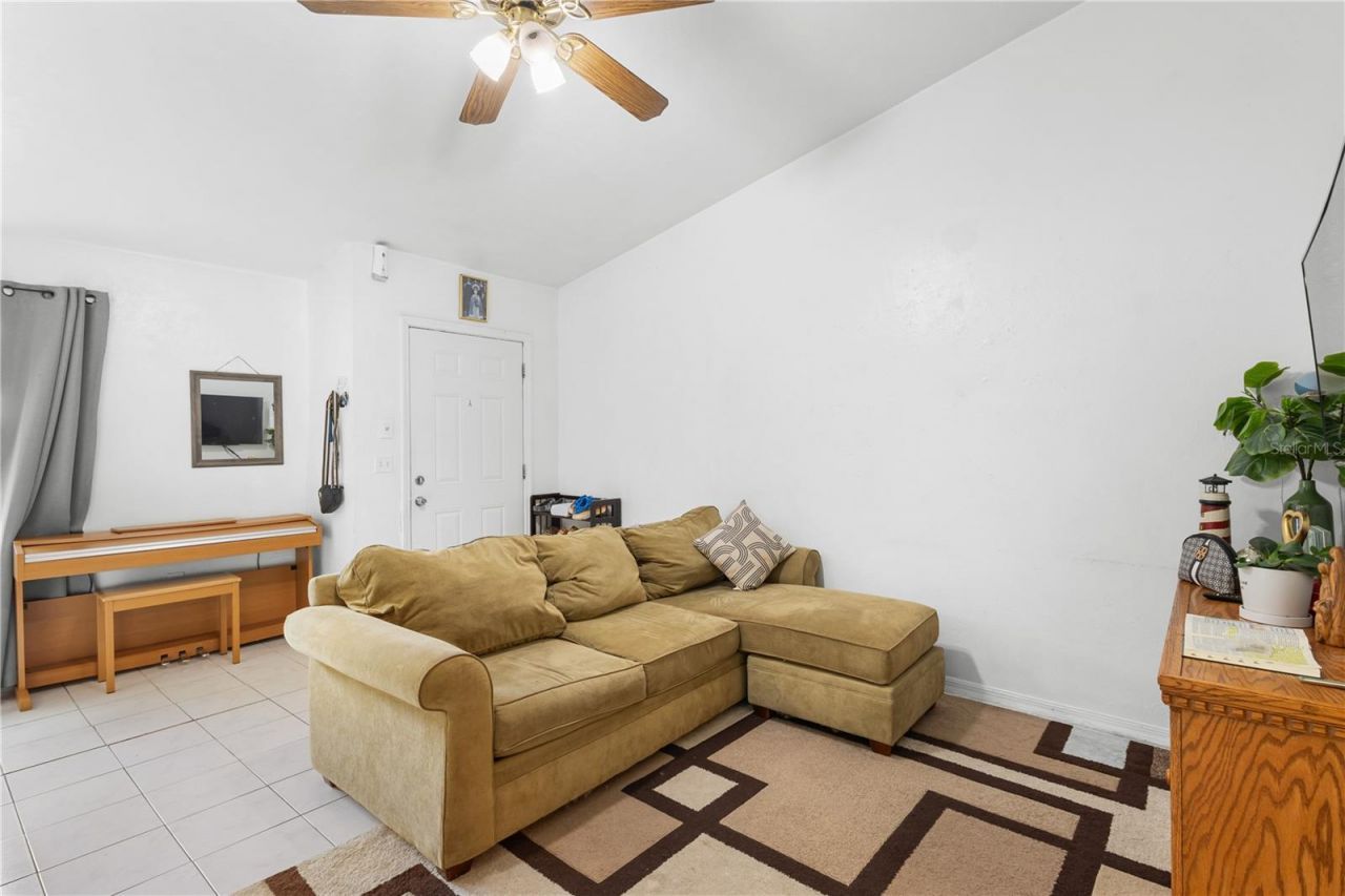 2038 SW 70th Terrace , Gainesville, FL 32607 Photo