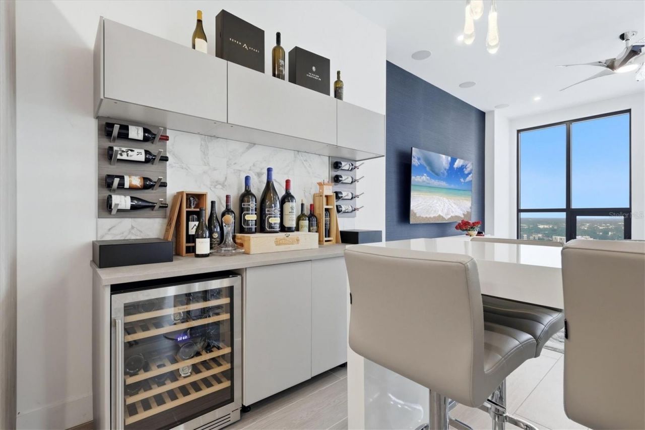 33 S Palm Avenue, Unit 1503, Sarasota, FL 34236 Photo