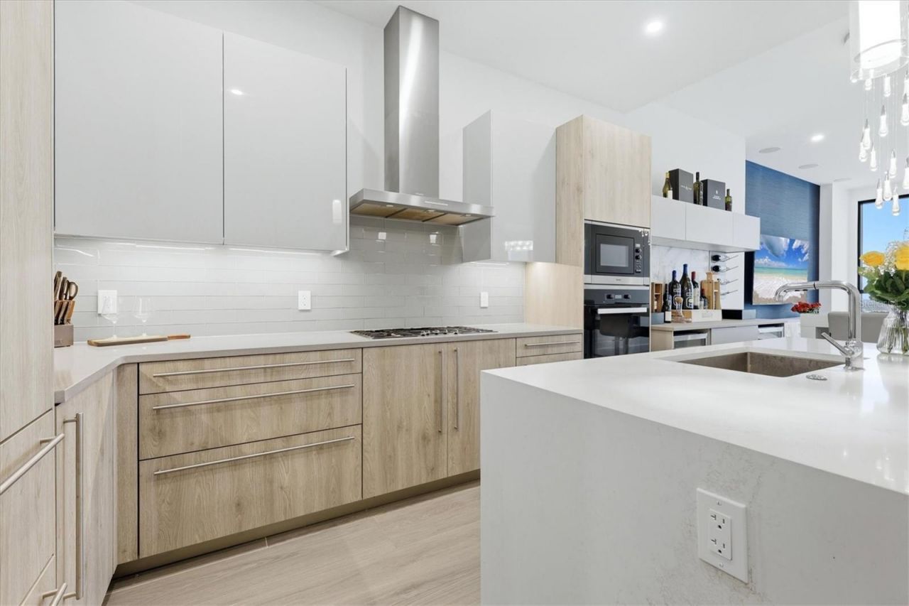 33 S Palm Avenue, Unit 1503, Sarasota, FL 34236 Photo