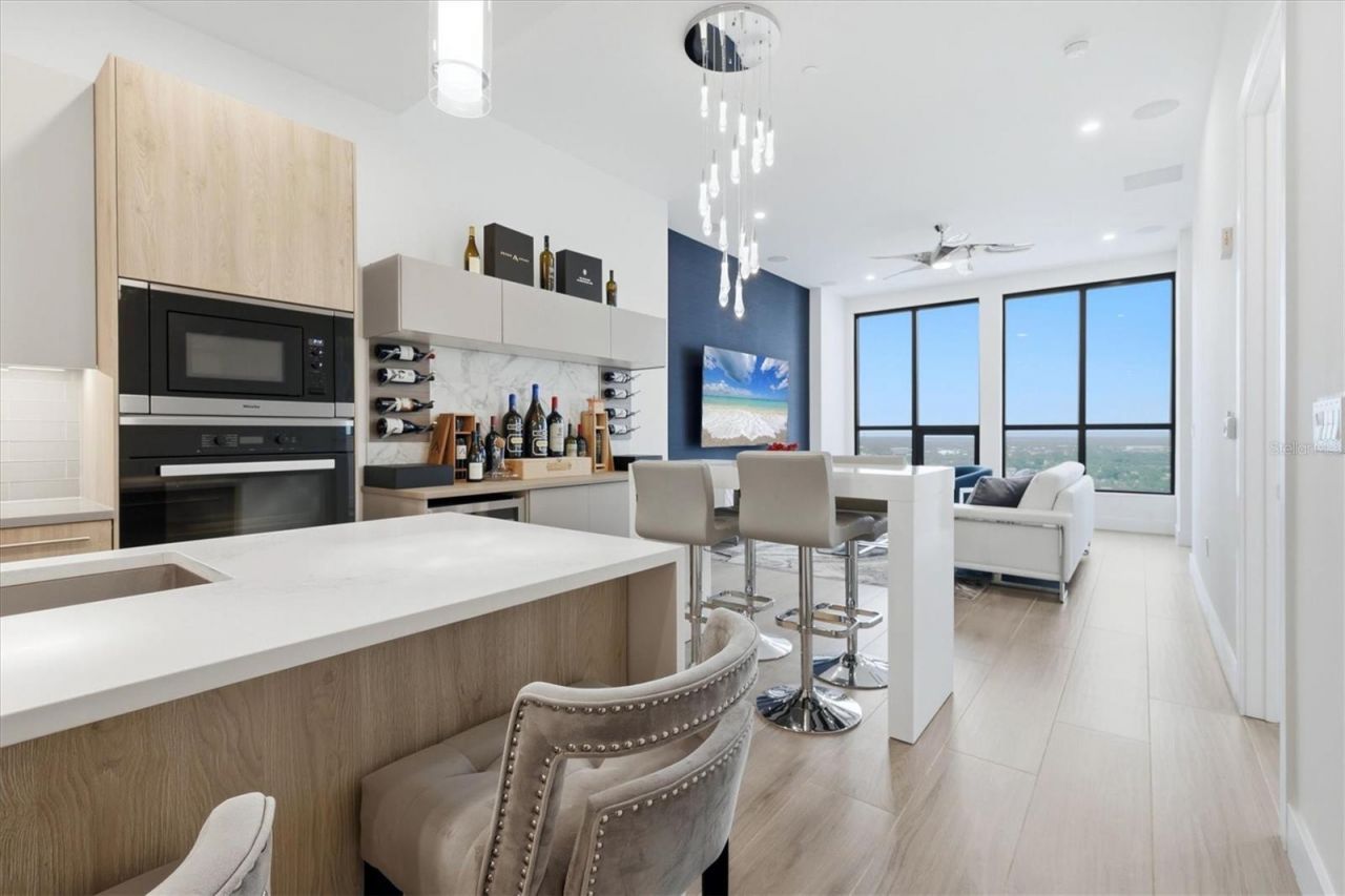 33 S Palm Avenue, Unit 1503, Sarasota, FL 34236 Photo