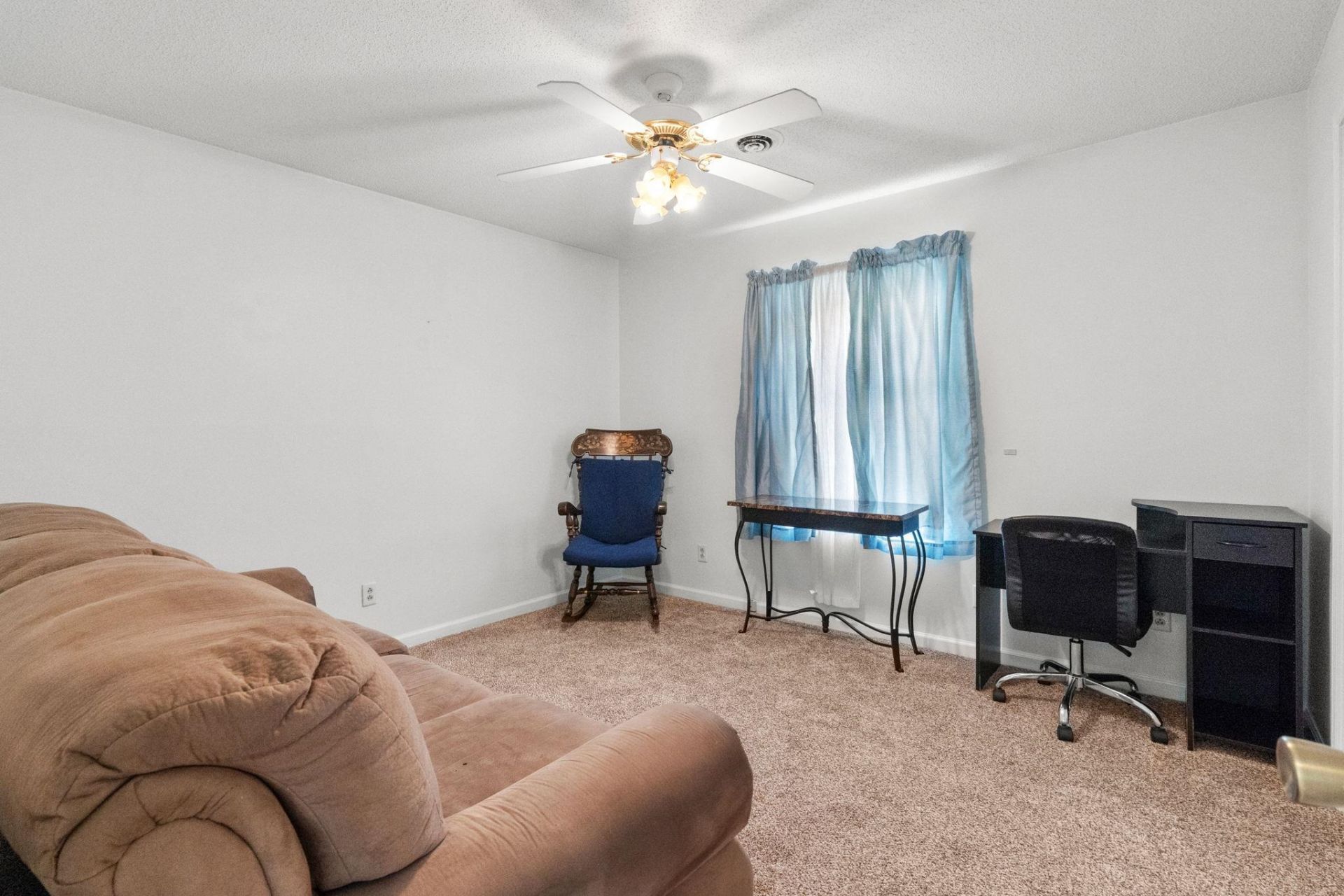 2643 Temperance Dr. Photo 18