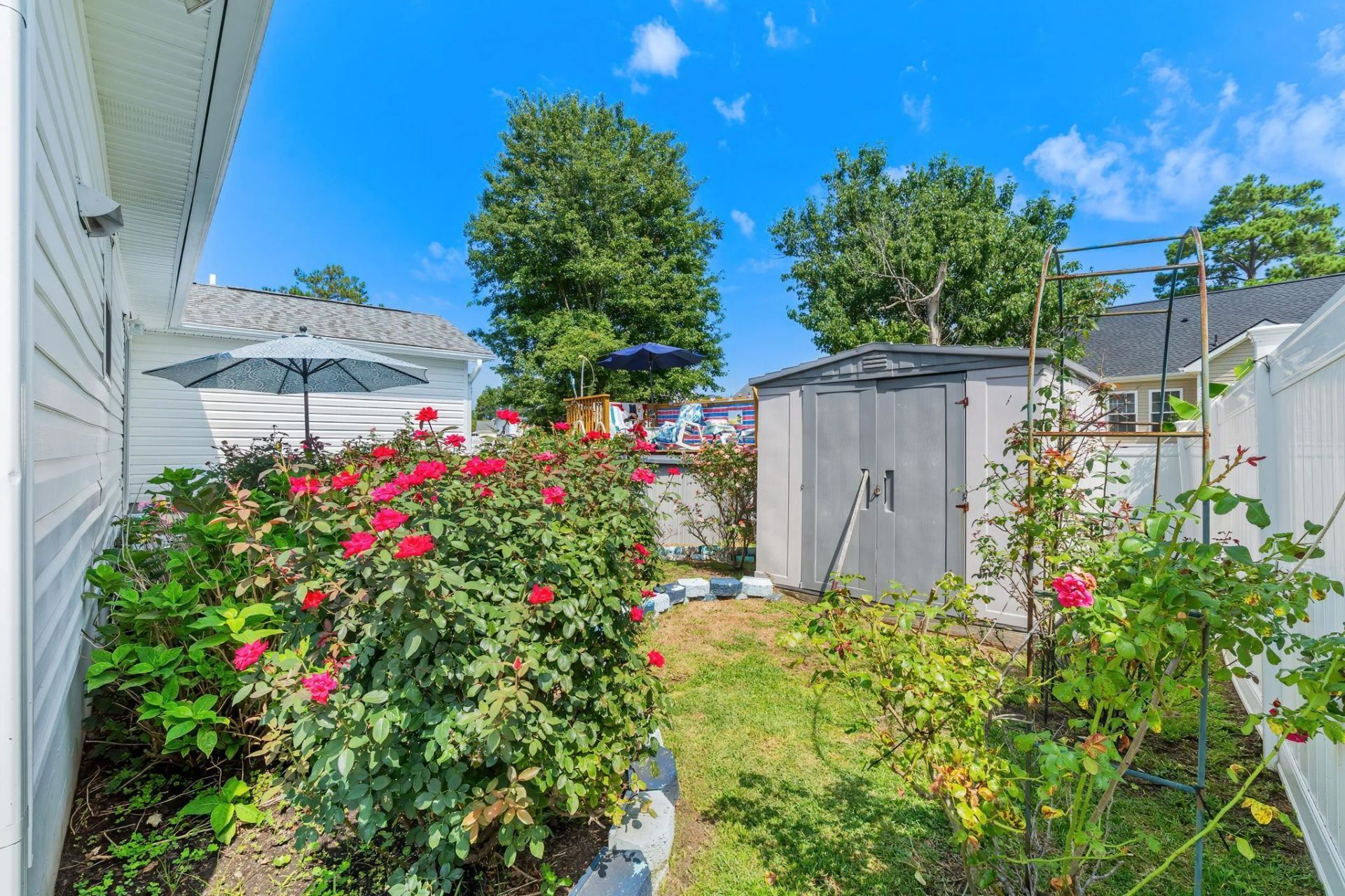 2643 Temperance Dr. Photo 28