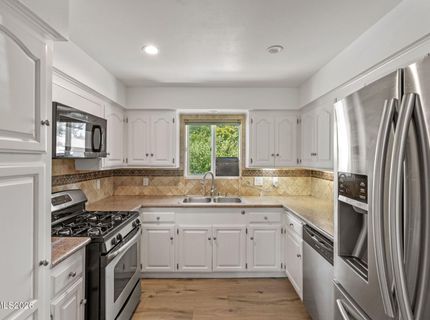 1406 La Loma Drive, Carson City, NV 89701 Photo