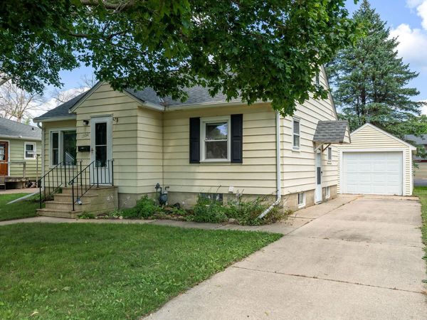 1504 4th Avenue NW, Austin, MN 55912