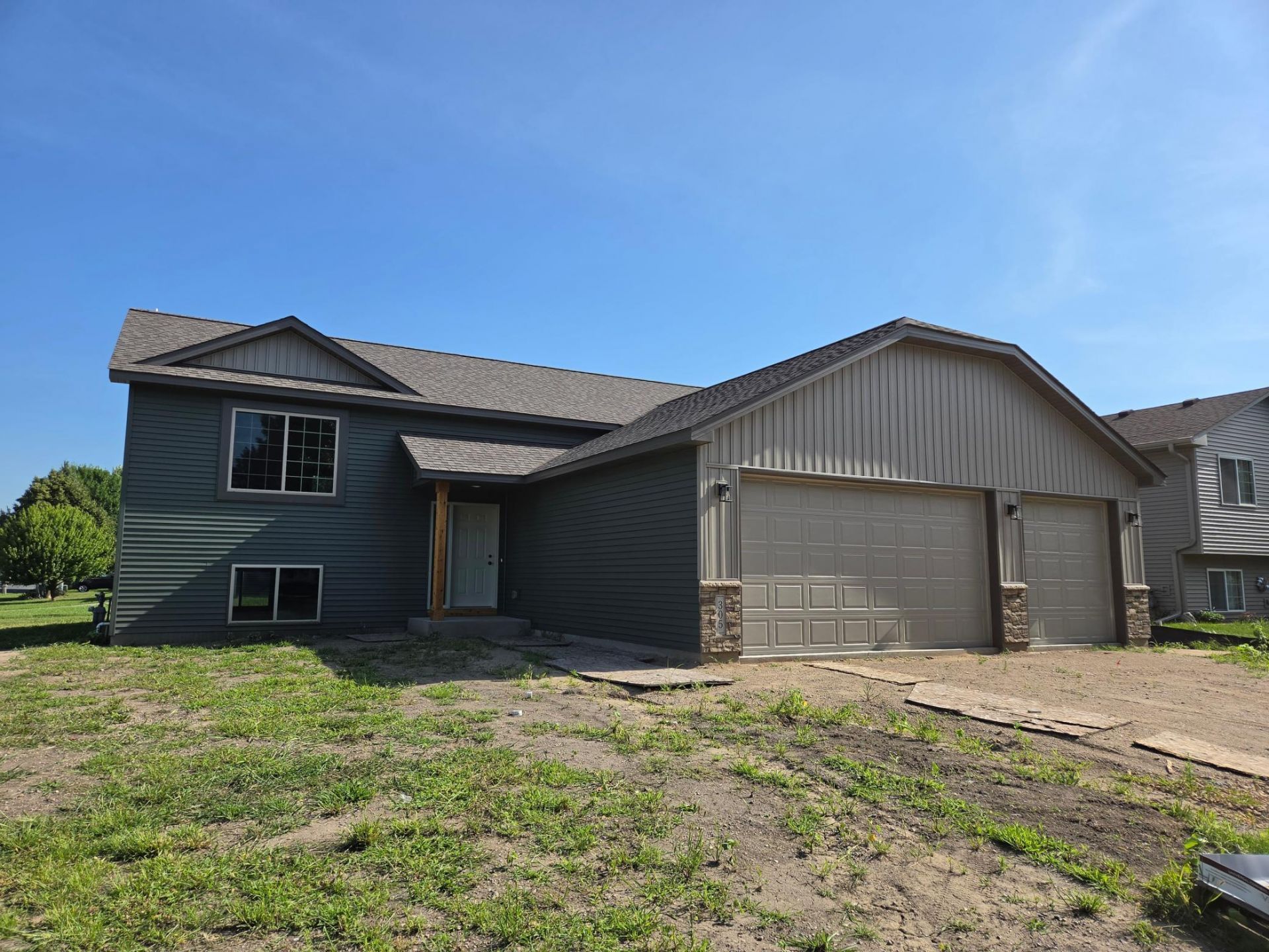 305 N Lane, Green Isle, MN 55338 Main Photo