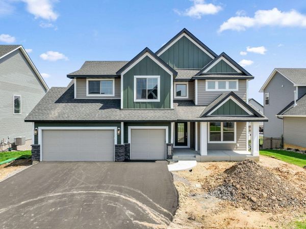 17924 Headwaters Drive , Lakeville, MN 55044