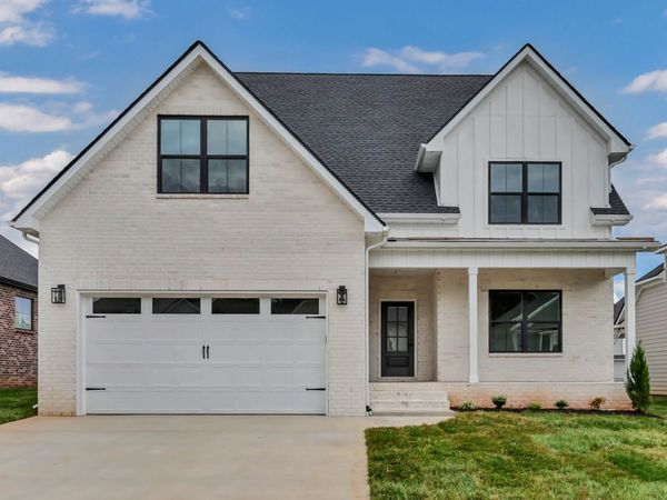 459 Spiderwort Dr, Clarksville, TN 37043