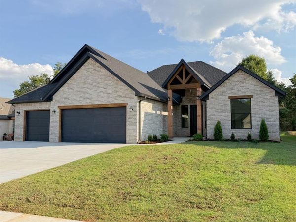10036 Primrose Lane, Midwest City, OK 73130