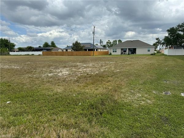 4125 SW 15th AVE , CAPE CORAL, FL 33914