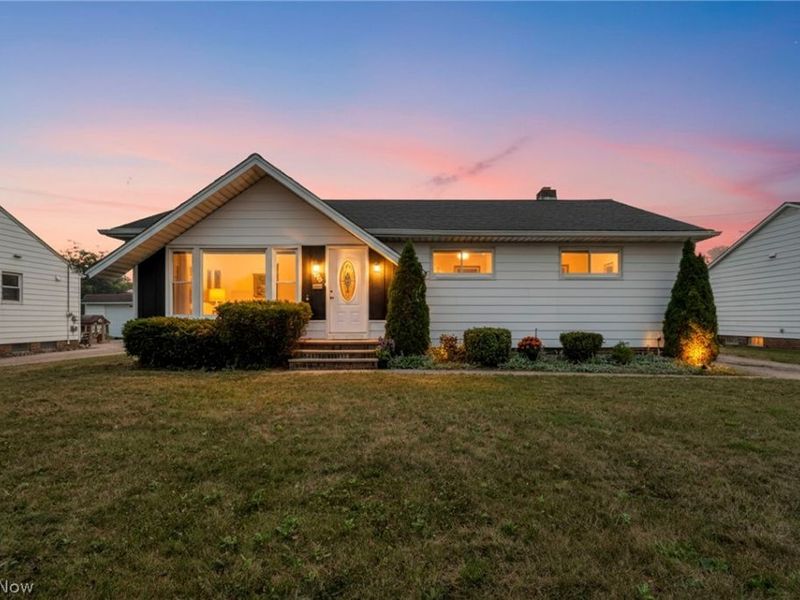 1729 Bellingham Road, Mayfield Heights, OH 44124 Photo 1