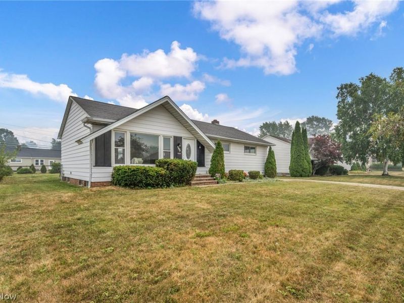 1729 Bellingham Road, Mayfield Heights, OH 44124 Photo 4