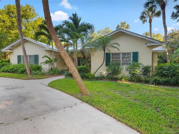 24 N Via Lucindia, Sewalls Point, FL 34996