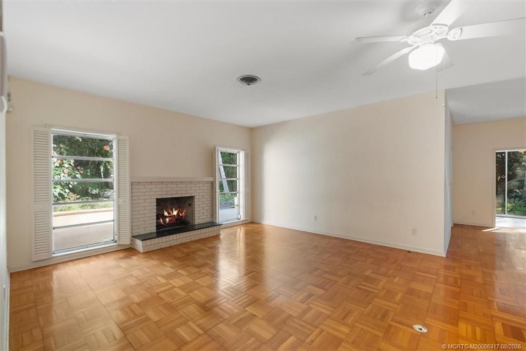 24 N Via Lucindia, Sewalls Point, FL 34996 Photo
