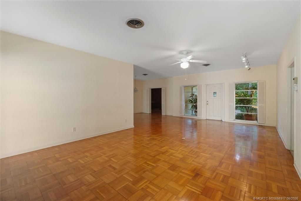 24 N Via Lucindia, Sewalls Point, FL 34996 Photo