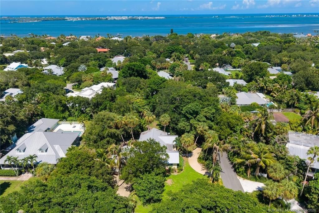 24 N Via Lucindia, Sewalls Point, FL 34996 Photo